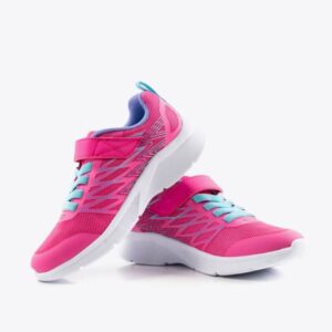 SPORT SHOES